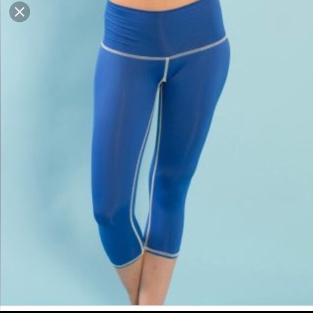Teeki Oshun blue crops NWT